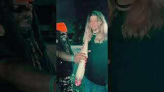 GIVE ME THE BLUNT 