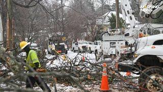 Thousands without power as US and Canada hit by winter storm