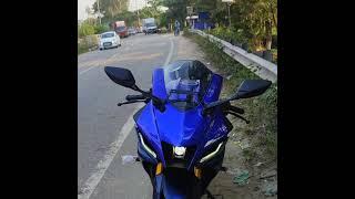 Yamaha r15 v4 racing blue.