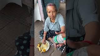 Maa ki yaad  #humanity  #food  #help  #sad  #smile  #emotional  #mother  #life  #love  #support