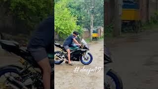 #r15 #r15v4 #v4 #rider #biker #tranding #trandingshorts #viralvideo #automobile #yamahar15 #love