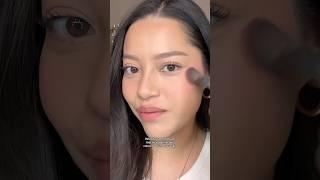 How to apply your makeup so your foundation doesn’t look like a mask 