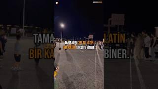 TAMAMEN ÇIPLAK LATİN BİR KADIN TAKSİYE BİNER (MÜKEMMEL HİKAYE)