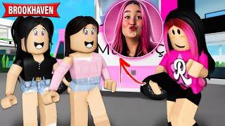 A EMILLY VICK VIROU NOSSA VIZINHA | Historinhas Brookhaven RP | Roblox