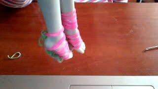 БОСОНОЖКИ из резинок для куклы. SANDALS out of rubber bands for doll. RAINBOW.