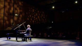 Julien Libeer plays Schubert: Piano Sonata in B-flat major