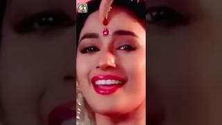 YEH BIJLI NHEN MERI NINDIA KAHI :: MADHURI ICONIC DANCE PERFORMANCE  