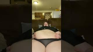 Curvy babes belly jiggle