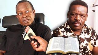 MCHUNGAJI HANANJA AMJIBU MZEE WA UPAKO KUSEMA WAKRISTO WENGI HAWAJUI BIBLIA // INJILI HAIPO HIVO...