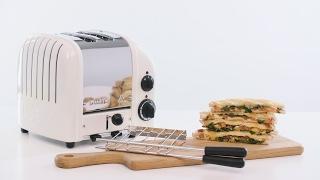 How to make a toasted sandwich with the sustainable Dualit Classic Toaster and Sandwich Cage