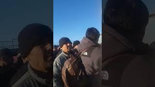КАЗАК ЧЕГАРАСИ ОДАМЛАРНИ ТАСМАЛАБ УРДИ КАЗАКЛАР