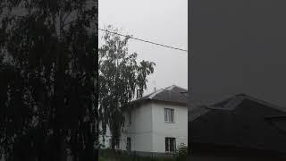 Новое видео на канале! близкий удар молнии в Новомосковске #гроза #молния #storm