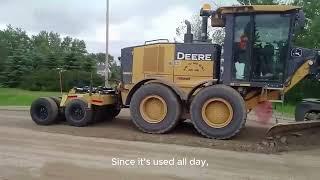 What is a road leveling machine? It levels roads with a blade and 12 tires | Life Science Simplified