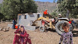 The arrival of Billy's tractor at Khadija's cottage and Khadija's worries