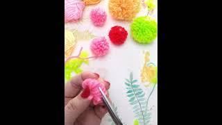 HOW TO MAKE POM POMS WITH A FORK |  DIY YARN / WOOL CRAFTS