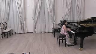 Д. Кабалевский "Клоуны" Исп. Хоанг Ким