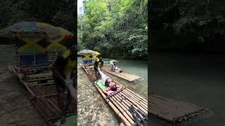 Rafting in Jamaica 