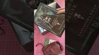 Unboxing of a book I got sent - ngl makes me wanna cosplay Laudna again! #laudna #criticalrole