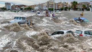 Chaos in Spain! Half the city in Tarragona was swept into the sea by a Floods