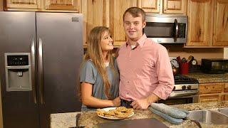 Learn To Make Joe Duggar's Favorite Oatmeal Cookies! | Counting On