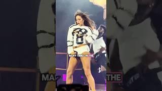 Tate McRae slips on STAGE