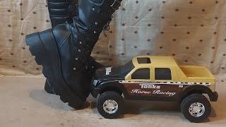 Giantess crush toy car  - Big toy truck #crushexperiment