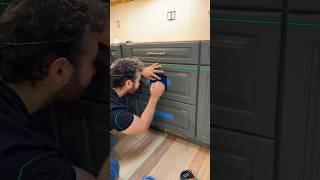 Installing kitchen knobs