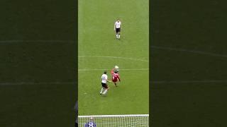 Pure Genius From Dimitar Berbatov! 