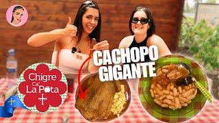 COMIENDO UN CACHOPO  GIGANTE EN CA`LA POTA CON CARLOTTIITA Y MAGDI