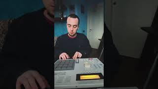 Making soulful guitar beats on the mpc 2000