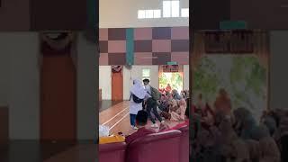 Lawak pecah perut !!! persembahan hari guru #tiktok #2023 #youtubeshorts #hariguru #cikgu