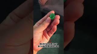 切出满裂还能涨二 #jade#缅甸翡翠玉石缅甸原石直播鉴赏#翡翠#原石#赌石#珠宝#玉石# 连我/LINE: ZL456789
