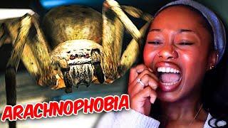 GIRL WITH ARACHNOPHOBIA PLAYS HUNTSMAN