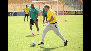 Milovan Rajevac shows off his crossing skills in Black Stars training