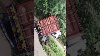 Truck trying to turn around gets stuck in ditch