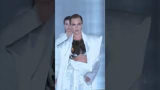 cara delevingne walk for Balmain spring/summer 2019 #shorts #model #cara #balmain #walk