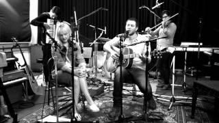 EDDIE BERMAN WITH  LAURA MARLING - DANCING IN THE DARK - THE LAB TV