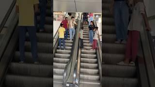 Escalator prank bhari par gaya #comedy #shorts #prank #prankvideo #viral #random