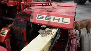 BigIron Auctions Gehl CB800 W/TR3038 Corn Head