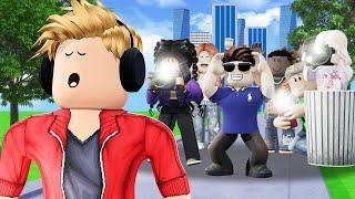 He Was FAMOUS and NEVER KNEW IT?! (Roblox Movie)