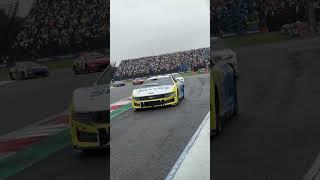 breaking news: nascar DOES turn right ‼️
