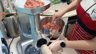 Домашние колбаски с помощью машины Kenwood Titanium Chef Patissier XL