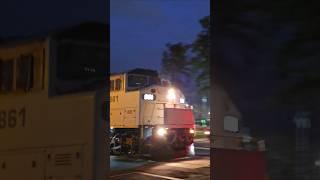 SCAX 861 passes Euclid Ave in Upland #metrolink  #shorts