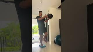 周末愉快.继续迎接新的一周备战训练.#张名扬