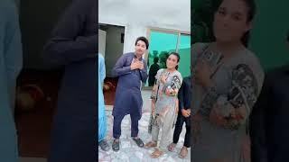 VeLLa MunDa with fan TikTok video 