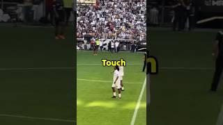 Learn first touch like Ronaldinho  #shorts