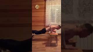 Тренировка рук и груди | #shorts #тикток #приколы #тренировкадома #спорт