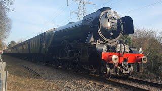 Flying Scotsman Coming Through (Back to Wansford)