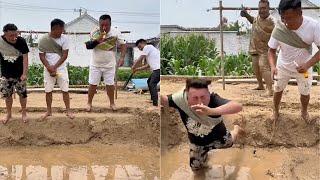 Screaming Chicken Pain Challenge Screaming Chicken Pain Challenge Thrilling Mud Pit Man Simple H