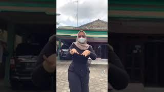 TIKTOK NENG PANTAT GEDE